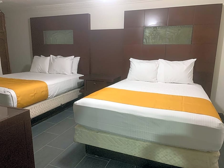 Hotel Los Arcos