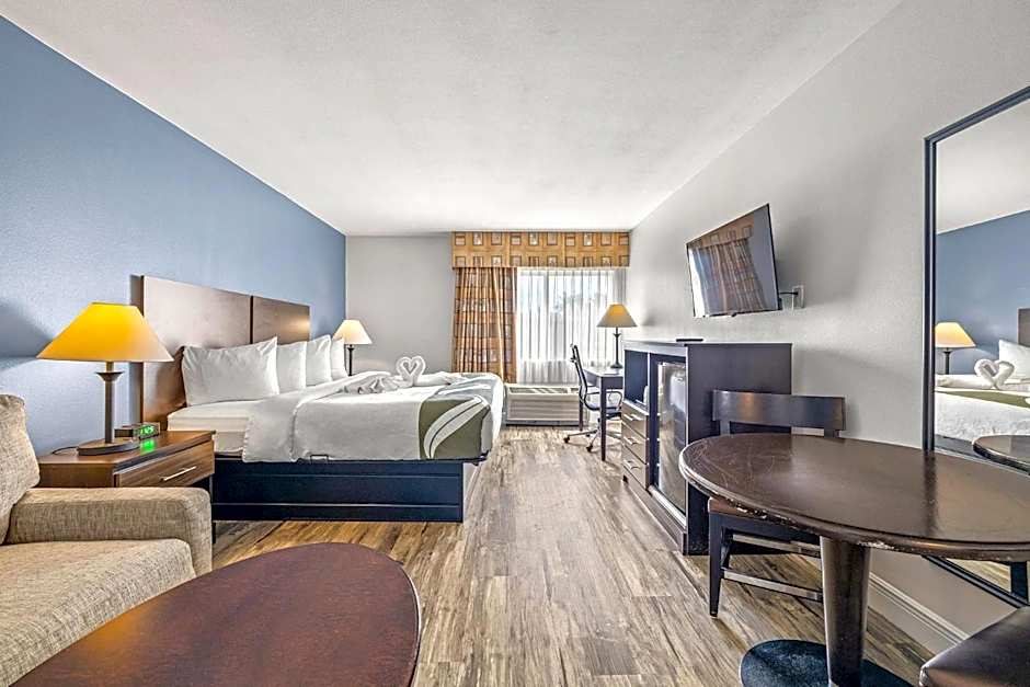 Quality Inn & Suites Tampa near Fairgrounds and Casino