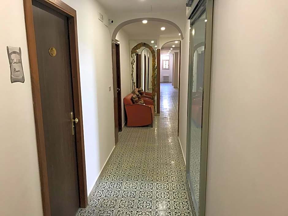 Hotel Elite Palermo Centro & Bistro'