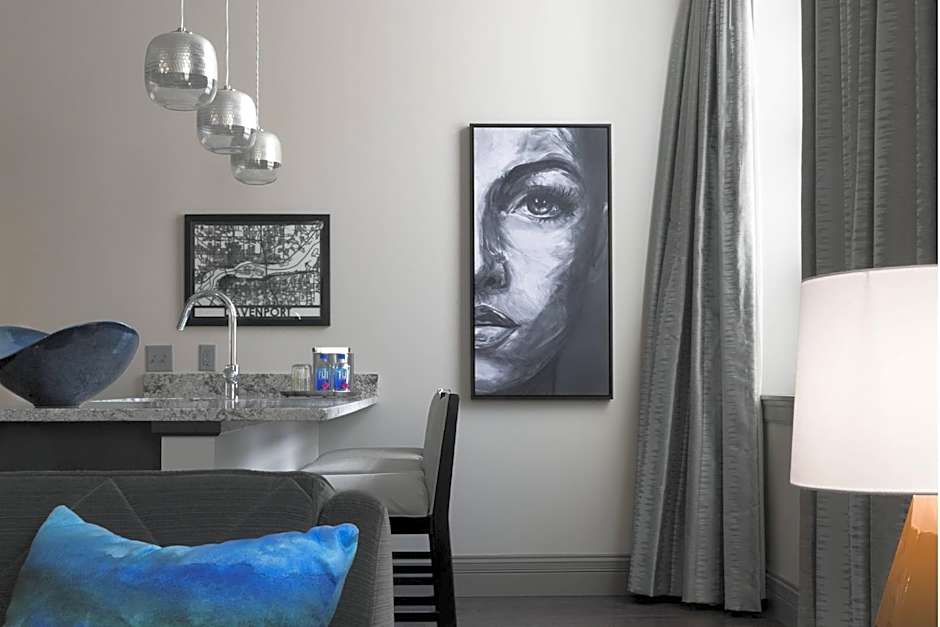 The Current Iowa, Autograph Collection by Marriott