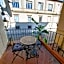 Mini casa con terrazzo in centro