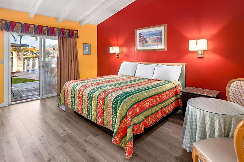 Fallbrook Country Inn