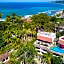 Villa Kiwi. Huge Pool, Steps To Town n Beach. 6 plus BRM 7.5 BTH 3 KCN