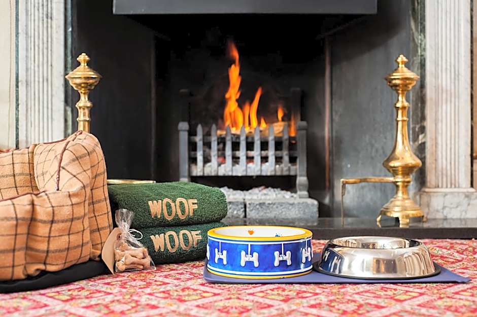 Summer Lodge Country House Hotel