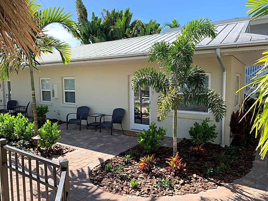 Twin Palms at Siesta