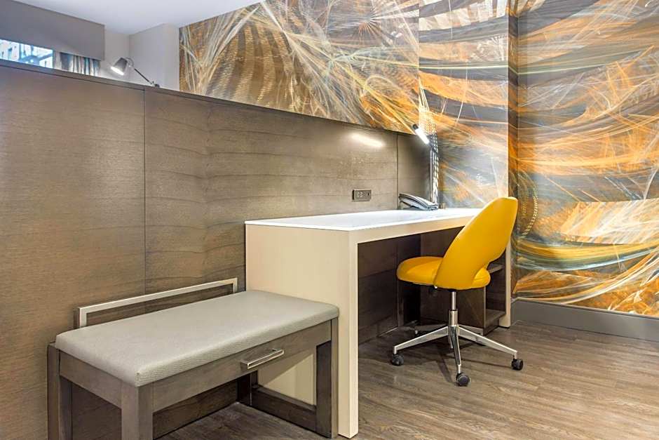 Cambria Hotel Philadelphia Downtown - City Center