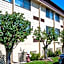 Riverview Inn & Suites
