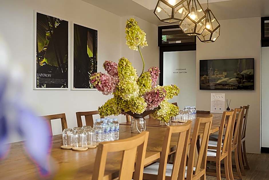 The Motifs Eco Hotel