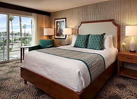 1 King Bed Junior Suite Marina View