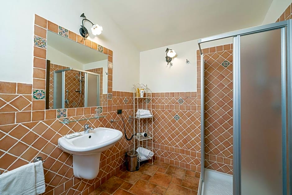 Borgo Alba Barona Turismo Rurale