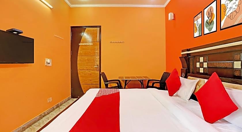 Hotel O by OYO Naveen Stay