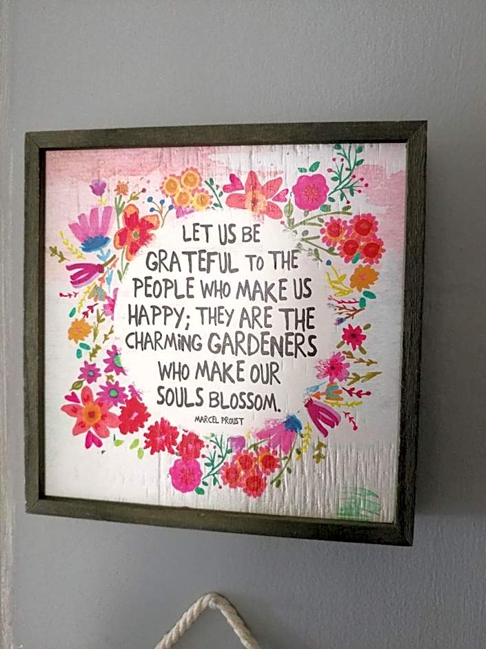 The Burlington Hotel & Bar - Alma WI