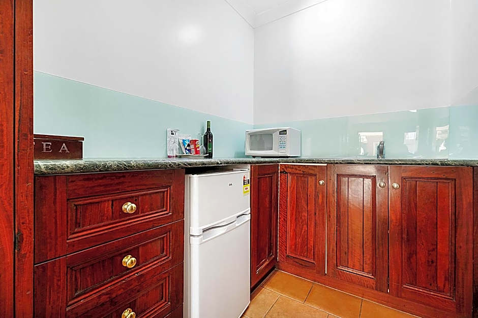 Georgian Motor Lodge