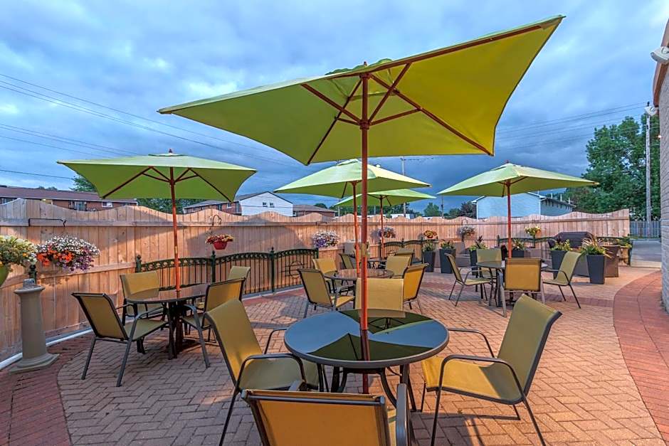 Holiday Inn Express Belleville By IHG