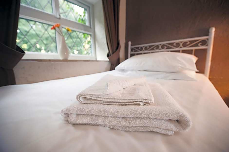 The Lantern Pike Inn