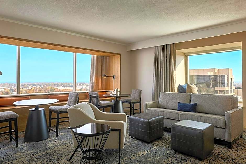 Sheraton Grand Sacramento Hotel