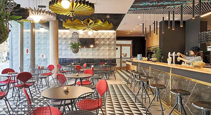 ibis Barcelona Pza Glories 22