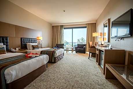 Korineum Golf & Beach Resort - Alojamientos en KYRENIA