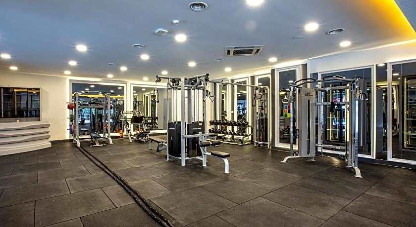 Ramada Hotel & Suites by Wyndham Kusadasi