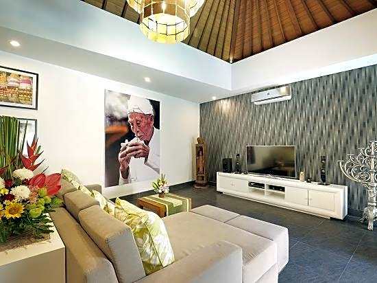 Villa The Hotman Paris II Seminyak (Cantik)