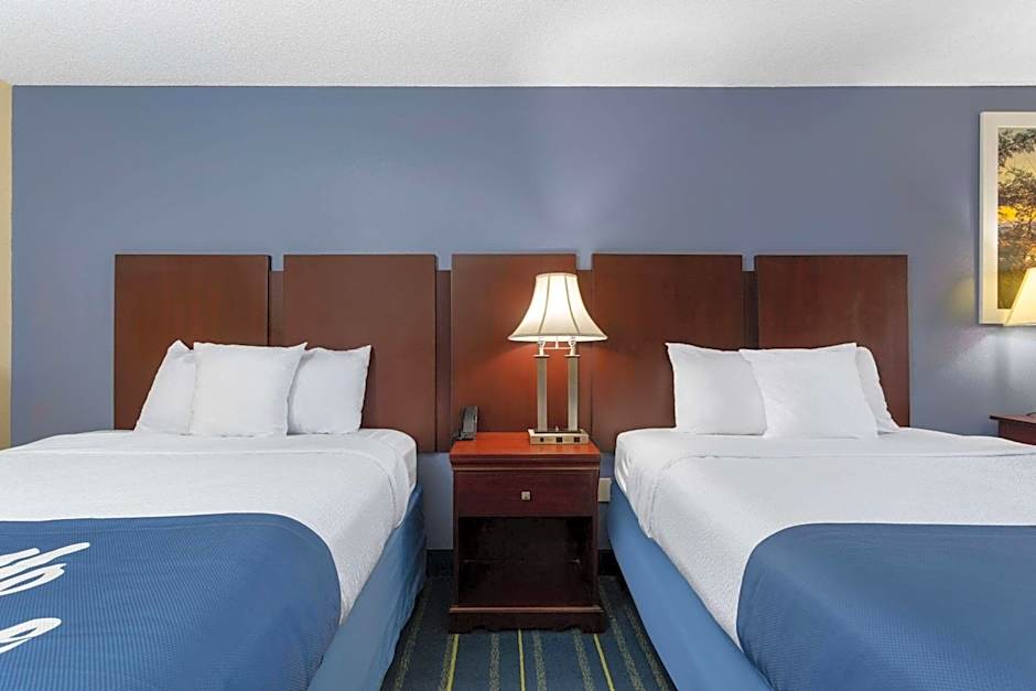 Days Inn by Wyndham Chipley