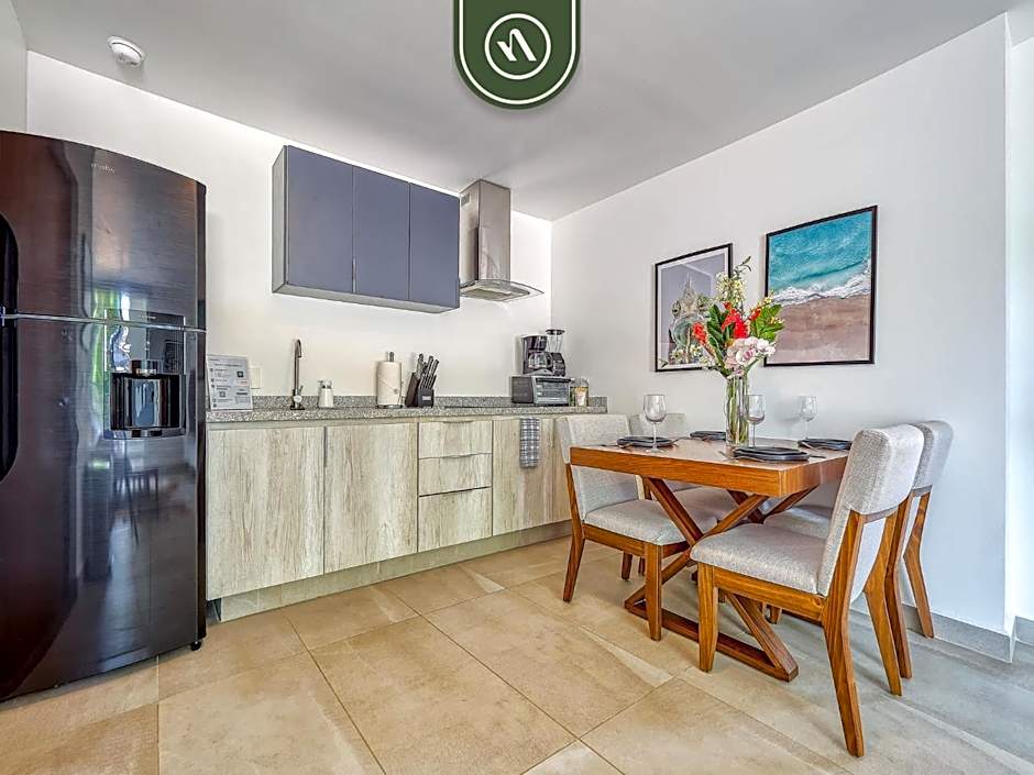 Brand New 2 BR Condo in Versalles - Rooftop Pool
