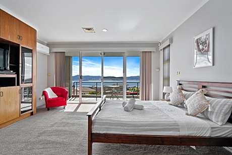 Deluxe Double Room with Sea View