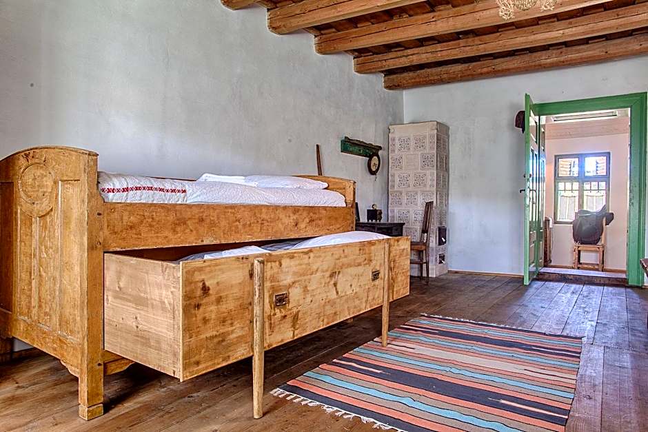 Viscri 32 - White Barn and Blue House