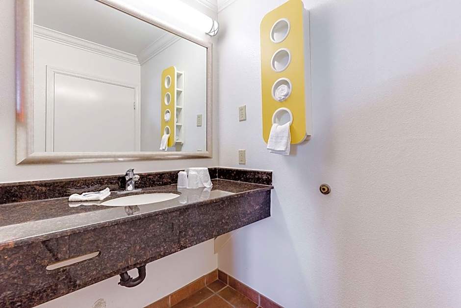 Motel 6-San Jose, CA - Convention Center