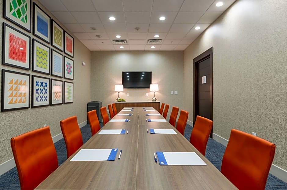 Holiday Inn Express & Suites San Marcos South By IHG