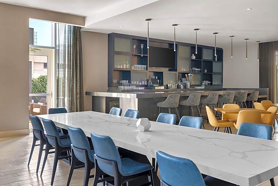 Residence Inn by Marriott New York The Bronx at Metro Center Atrium