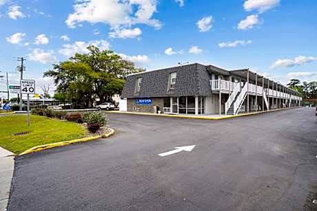Studio 6 Wilmington, NC