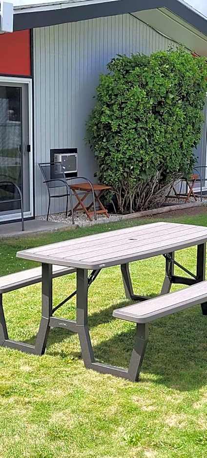 Destination Inn Cache Creek