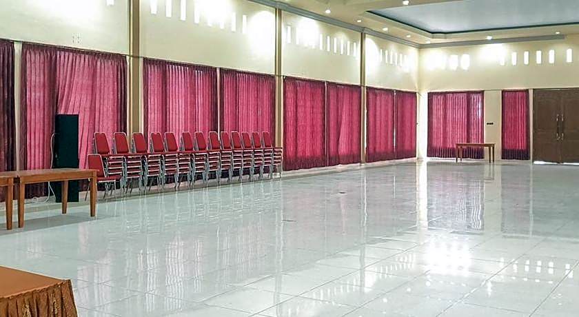 OYO 1483 Hotel Bumi Bermi Permai