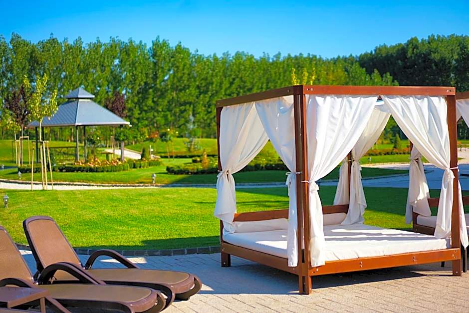 Boutique Complex Trakiets