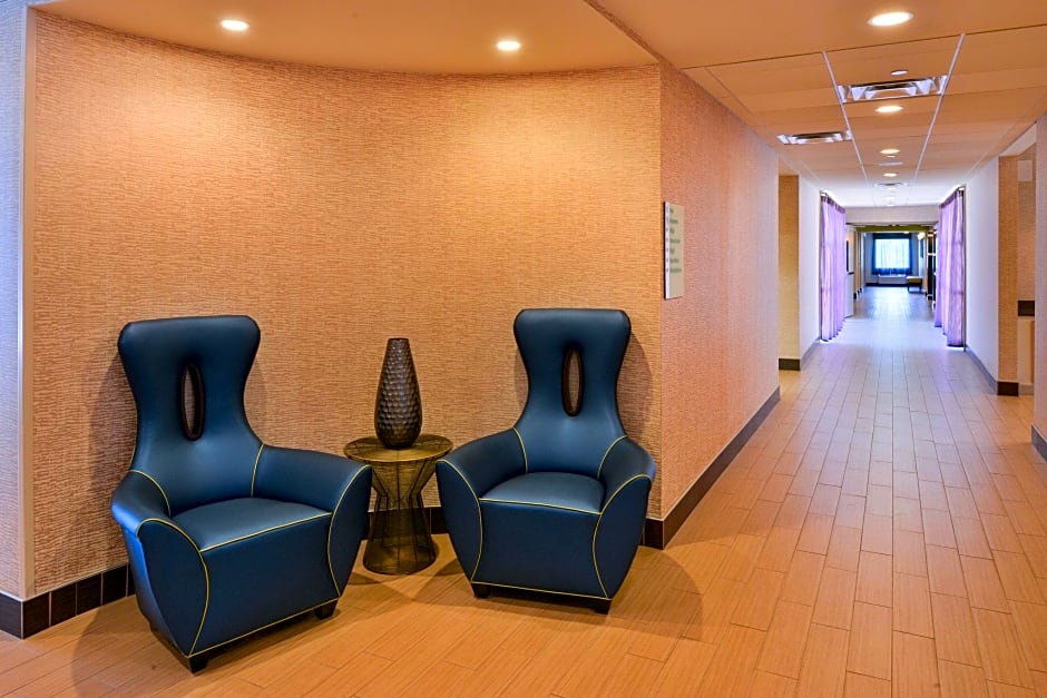 Holiday Inn Little Rock West Chenal Pkwy – Little Rock, AR