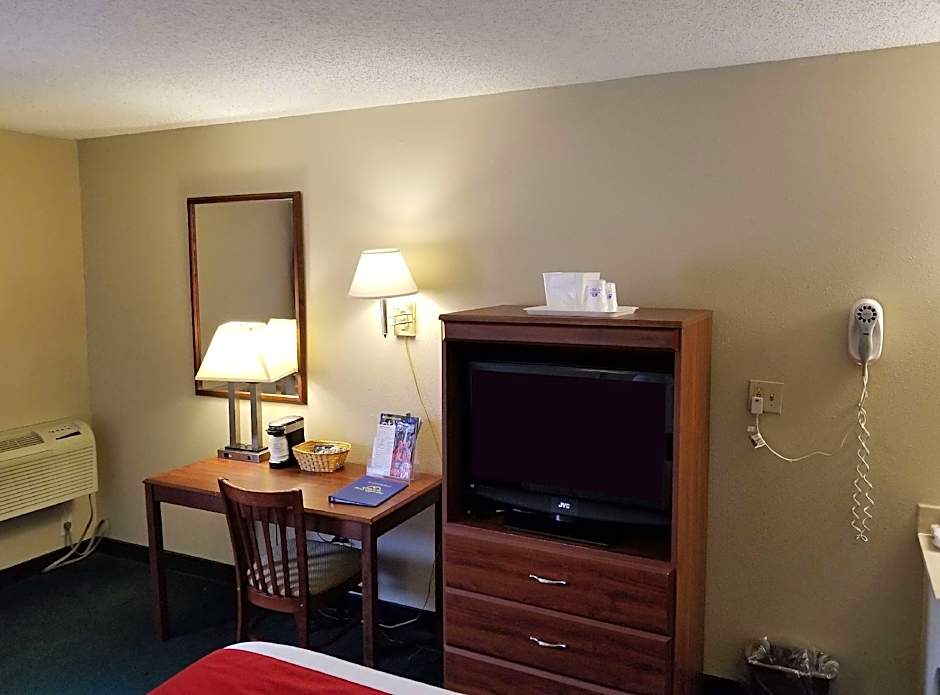 Americas Best Value Inn St. Louis South
