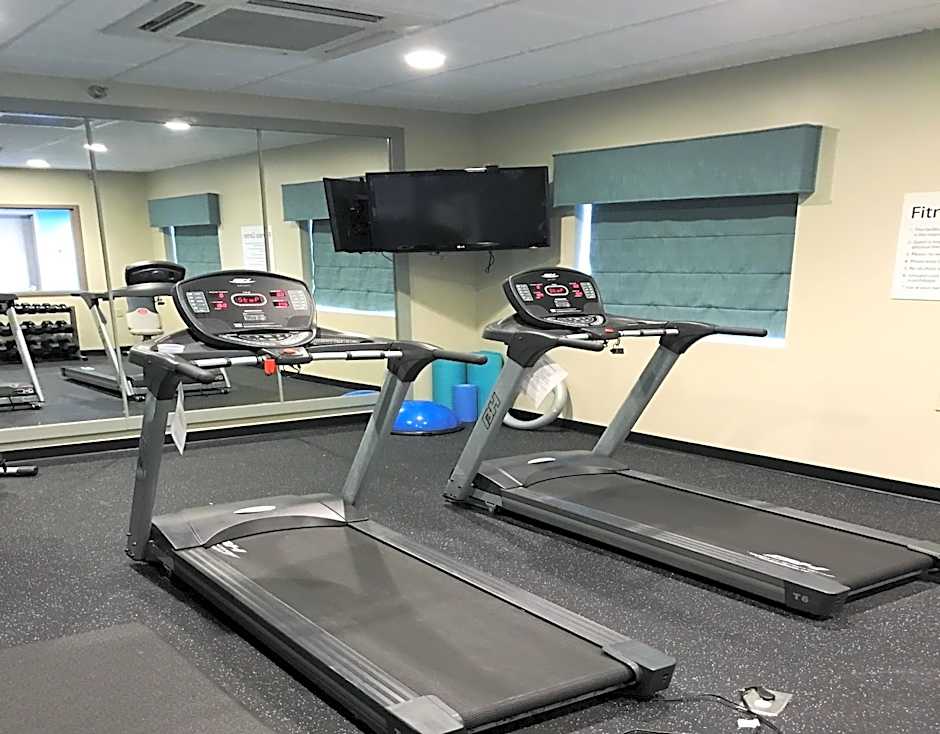 Holiday Inn Express Hotel And Suites Brookhaven By IHG