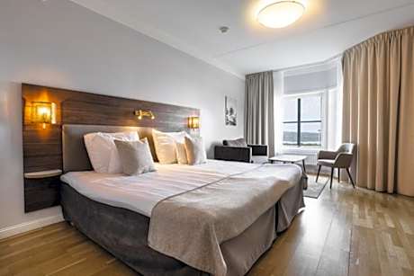 Deluxe Twin Room with Sofa bed