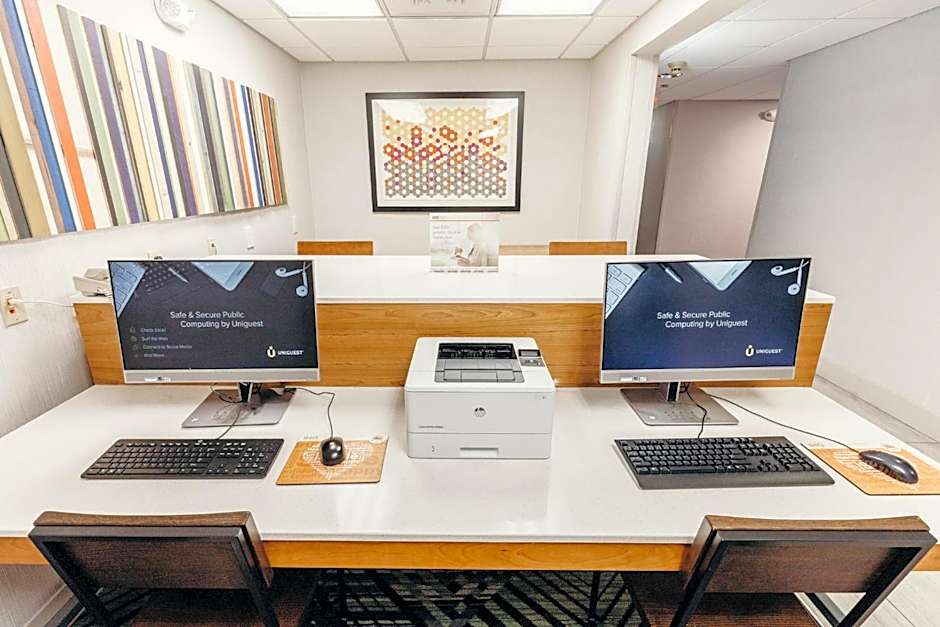 Holiday Inn Express Atlanta NE - I-85 Clairmont by IHG