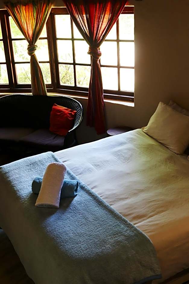 Away with the Fairies Nature Lodge and Backpackers