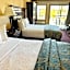 Hamilton Inn Select Beachfront Mackinaw City