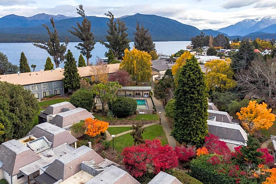 Distinction Te Anau Hotel & Villas