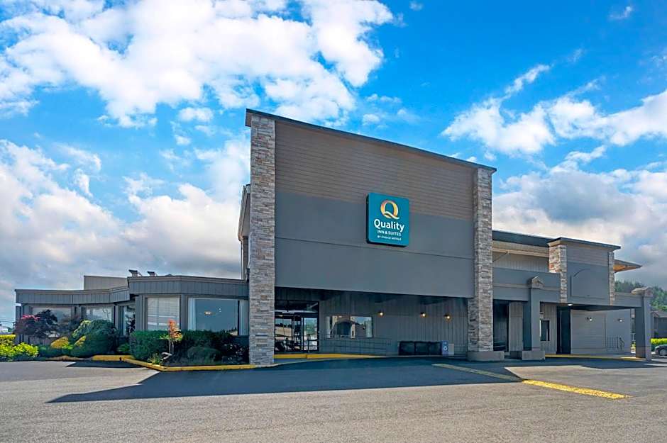Quality Inn & Suites At Coos Bay