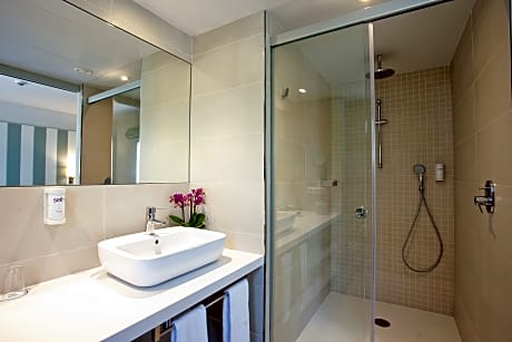 BEACH SUITE GARDEN  2 PAX