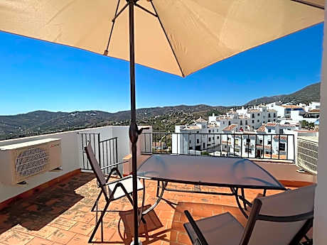Cd-2063 Three bedroom with roof terrace