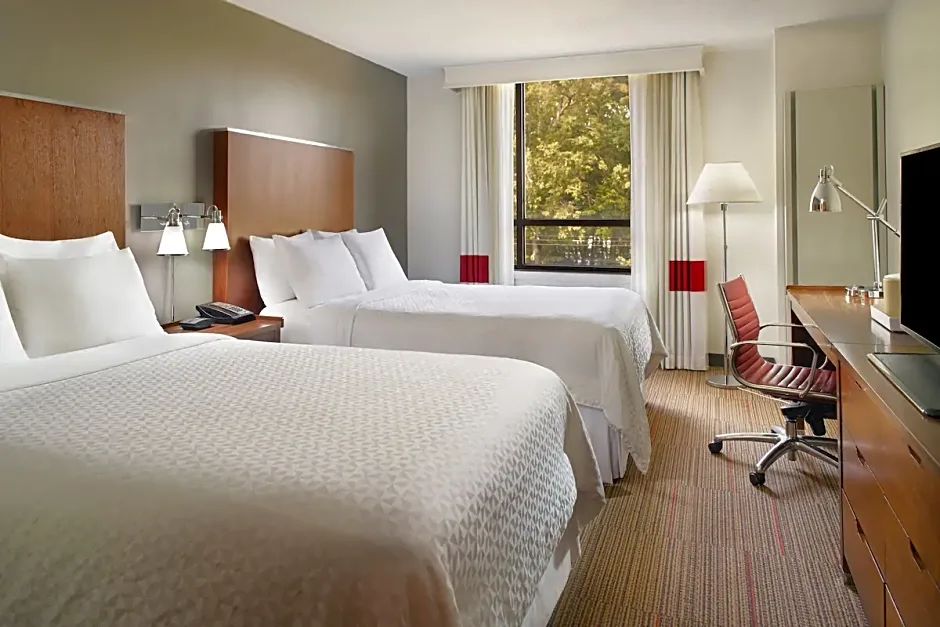 Four Points by Sheraton Charlotte