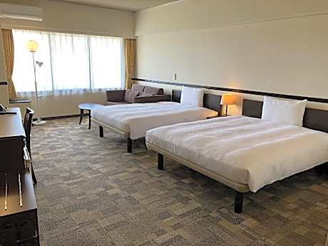 Deluxe Twin Room - Non-Smoking