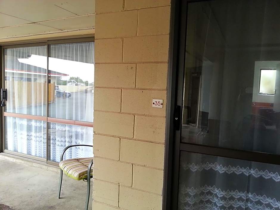 Orana Motor Inn & Restaurant