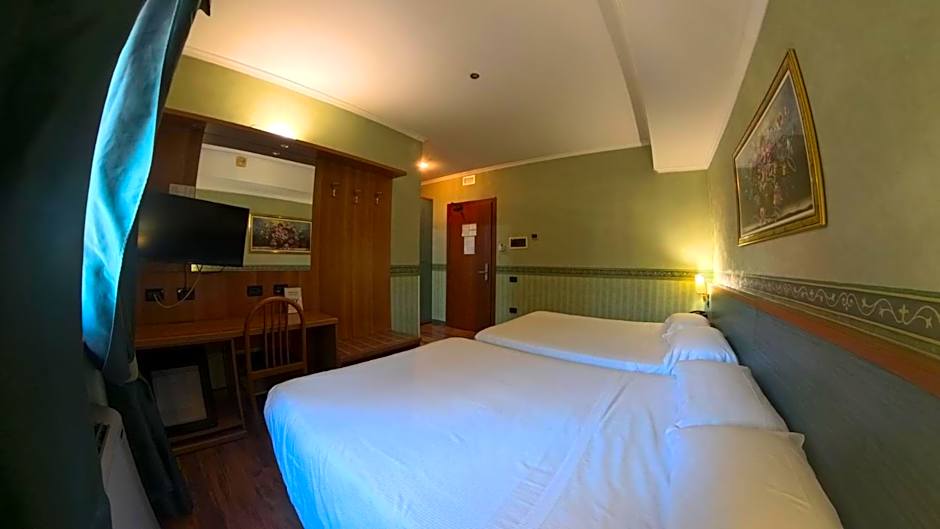 Hotel Aurora
